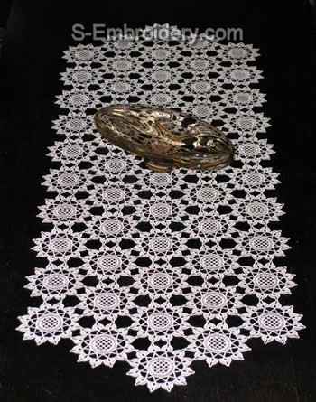 Freestanding Lace Floral Table Runner