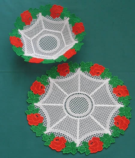 Free standing lace rose bowl and doily set