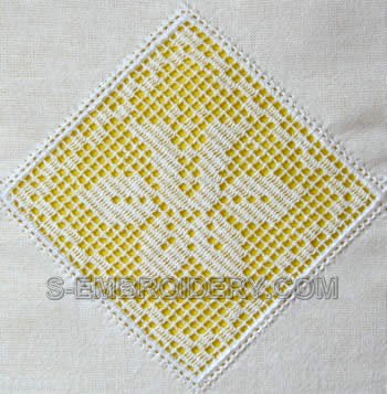 10510 Daffodil free standing lace crochet square