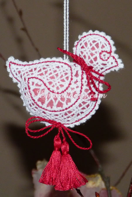 3D Easter chick Battemberg lace machine embroidery