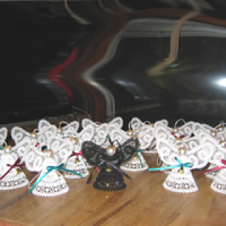 Christmas angels - 3D freestanding lace